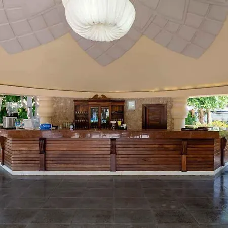 Palmeras Beach Hotel-3